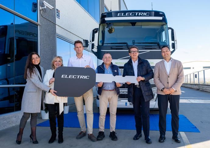 El FH eléctrico de Volvo sigue ganando adeptos en el empresariado español