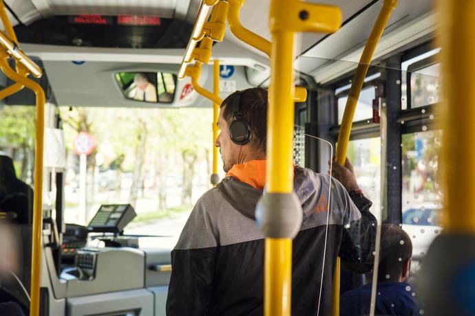 Monbus pone en marcha el servicio urbano entre Horta y Gràcia de Barcelona