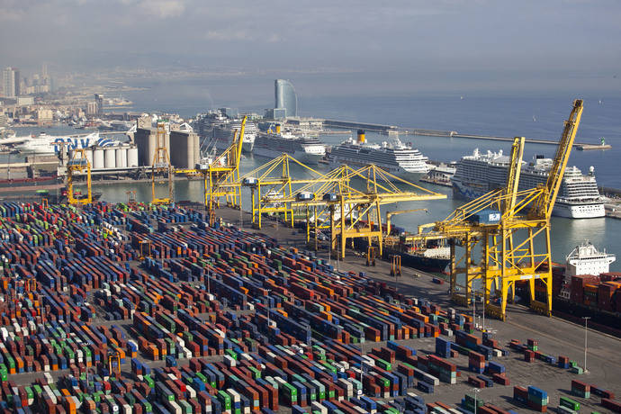 Imagen aérea del Puerto de Barcelona.