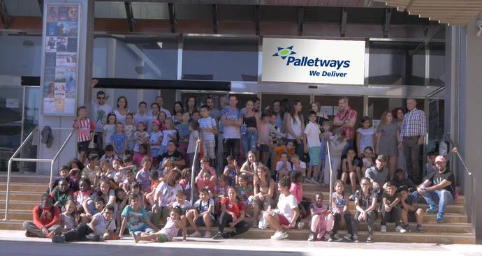 Palletways Iberia celebra su 12º aniversario con un acto solidario