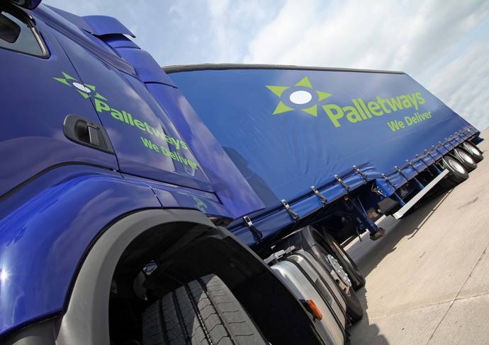 Un camión de Palletways.