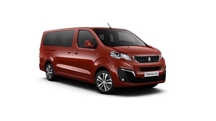 El Peugeot Traveller estrena su versión Long, para viajeros