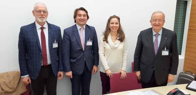 Imagen de la reunión mantenida en París.