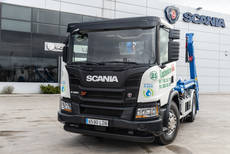 Contenedores MAI incorpora un Scania XT portacontenedor de GNC