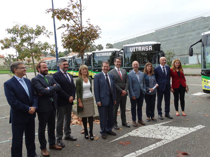 Presentación de los nuevos autobuses de Vitrasa.