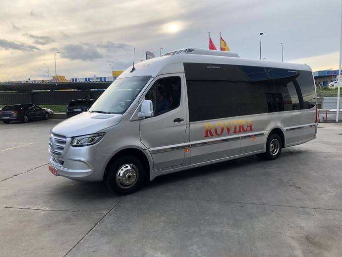Gbister Ibérica entrega un microbús Sprinter Panelvan 519 CDI a Autocars Rovira