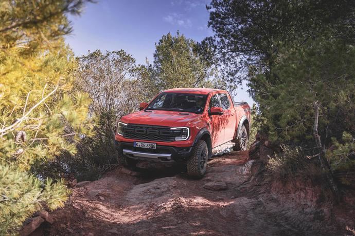 El Ford Raptor: la atractiva antesala del nuevo Ranger