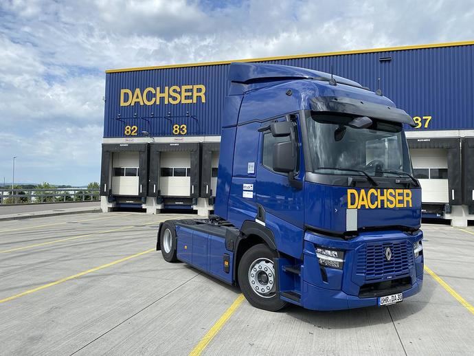 Dachser mejora su sostenibilidad poniendo en servicio 15 vehículos eléctricos