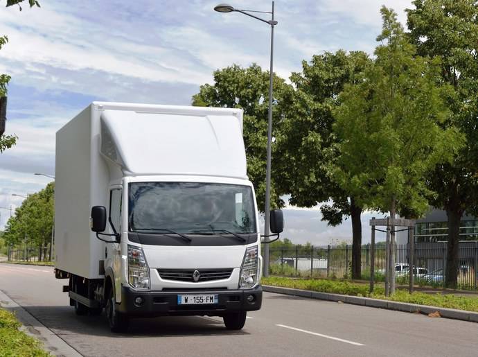 Mantenimiento durante todo el año, especial para la gama ligera de Renault Trucks