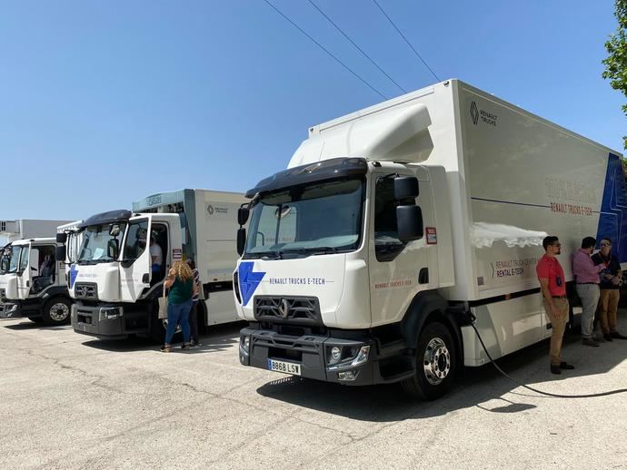 Renault Trucks incorpora el alquiler a su oferta de eléctricos