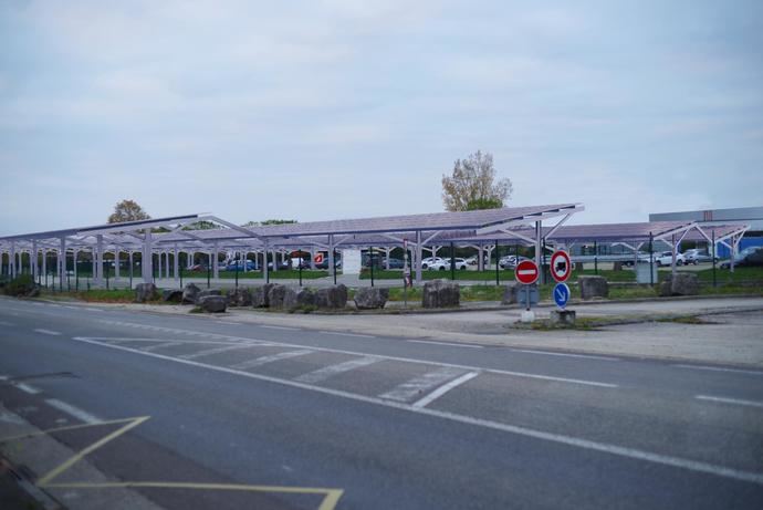 Renault Trucks presenta sus cubiertas solares junto a TotalEnergies