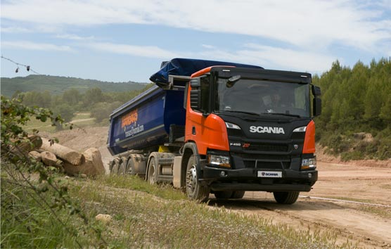 La gama de construcción XT de Scania se pone a prueba en Barcelona