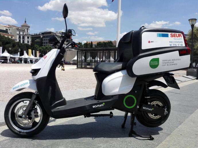 Seur impulsa la movilidad sostenible con motos eléctricas