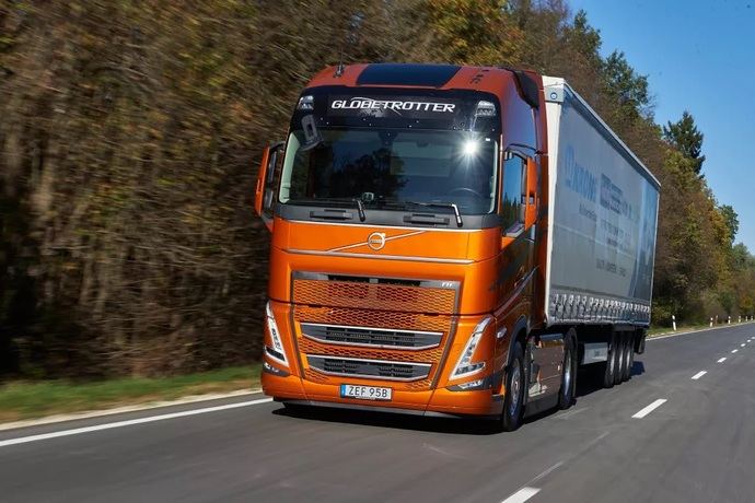 Volvo Trucks reduce el consumo de combustible en carretera