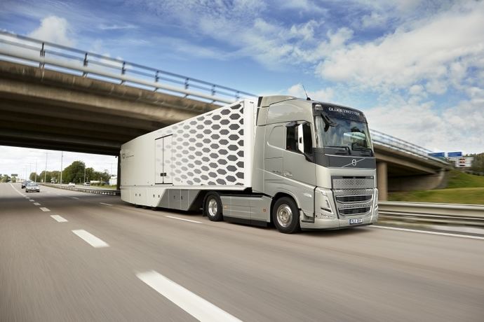 Volvo Trucks mejora la eficiencia del combustible en viajes largos