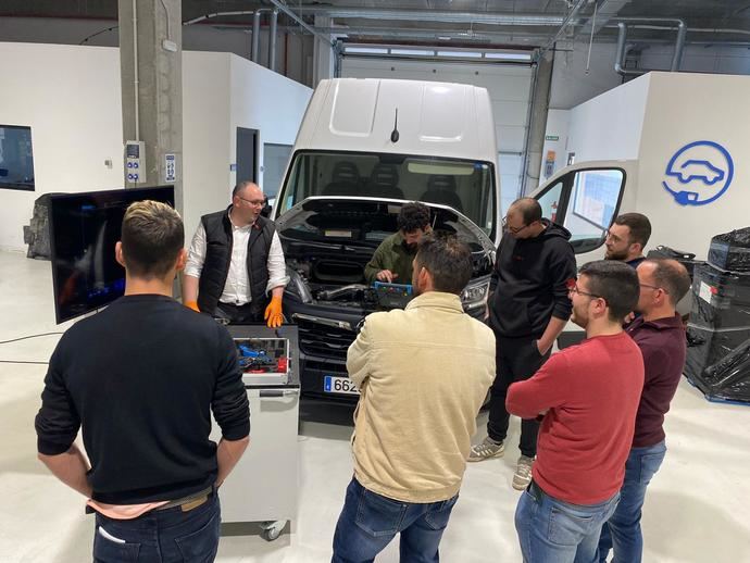 Top Truck imparte un nuevo máster en osciloscopio digital en Madrid