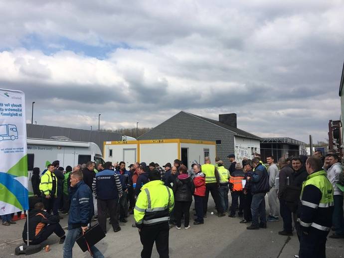 Los transportistas españoles denuncian la falta de información del Gobierno belga