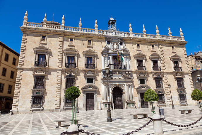 El Tribunal Superior de Justicia de Andalucía.