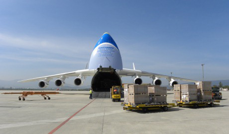 UNO restablece los horarios de los servicios aduaneros de Barajas