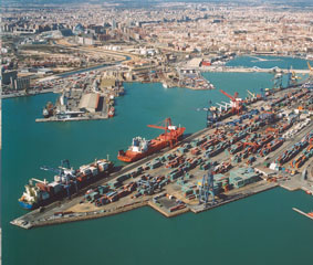 Valencia es el puerto con mayor conectividad de España