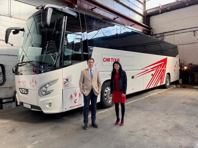 VDL Bus &amp; Coach entrega un autocar Futura de 13 metros a Cartour