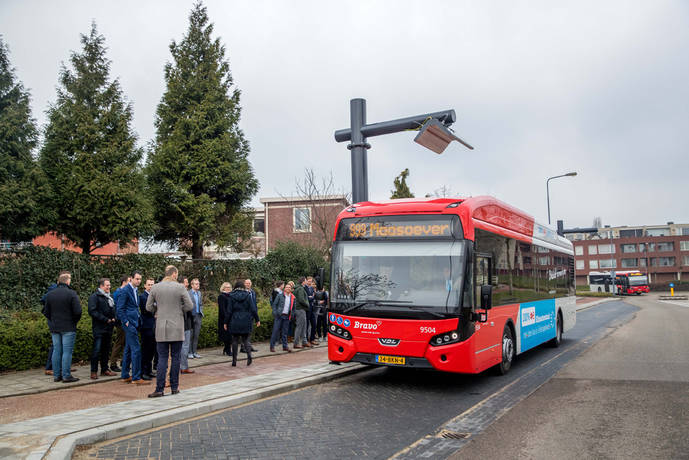 VDL entrega en Bolduque nueve Citeas eléctricos