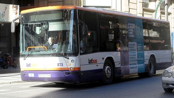 Un autobús de la ciudad de Murcia.