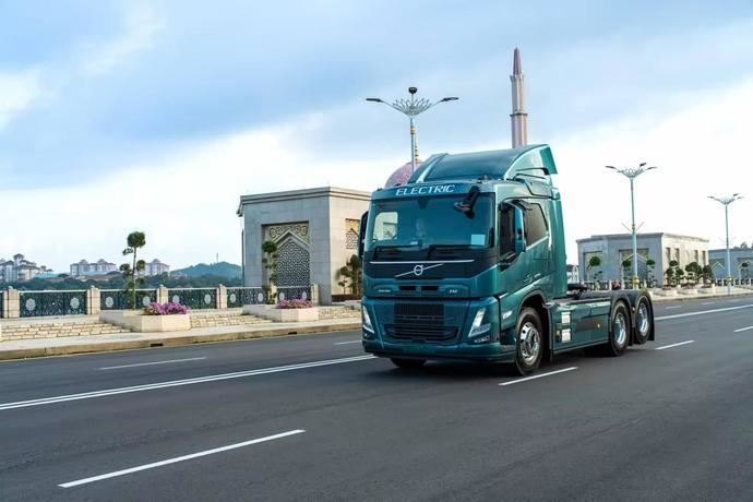 Volvo Trucks comienza a vender camiones eléctricos en Malasia