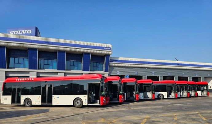 Tmesa incorpora en Terrassa 10 autobuses híbridos Volvo B5LH