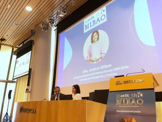 Lobby y transparencia: las claves según la eurodiputada Izaskun Bilbao