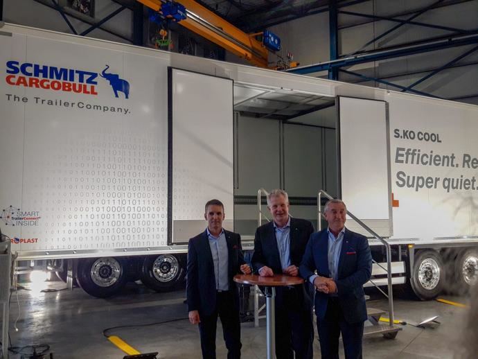 Schmitz Cargobull inaugura su nueva planta en Zaragoza