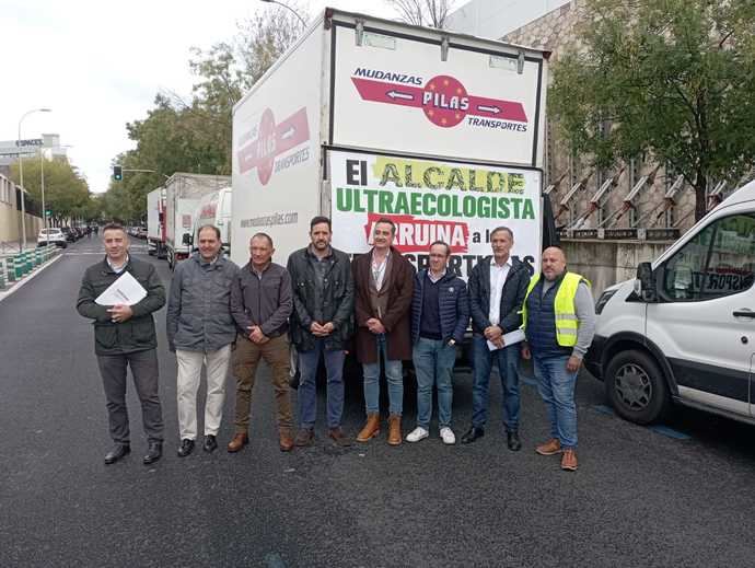 El transporte madrileño protesta contra la nueva normativa: 'No podemos hacer milagros'