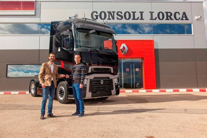 Renault Trucks entrega su primer T High Edition en Murcia