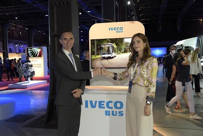 Iveco Bus y VIA: acuerdo memorando para una futura colaboración