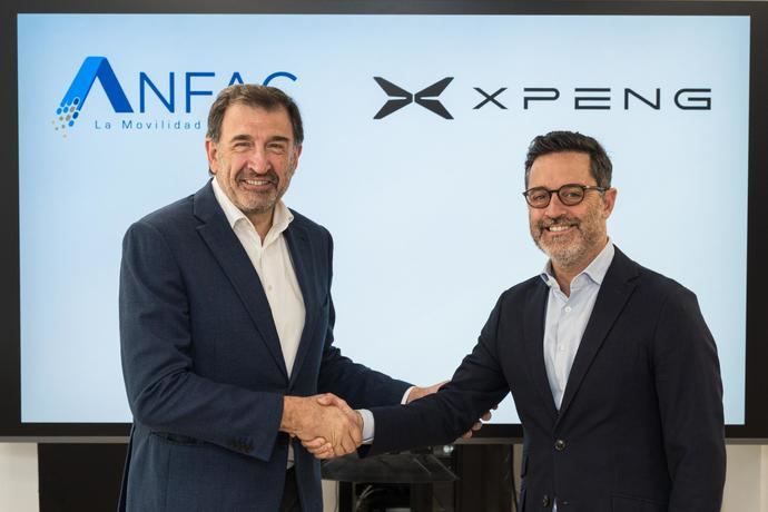 Xpeng se suma a Anfac para acelerar la movilidad eléctrica en España