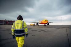 DHL Express y Shell colaboran para impulsar el transporte aéreo sostenible