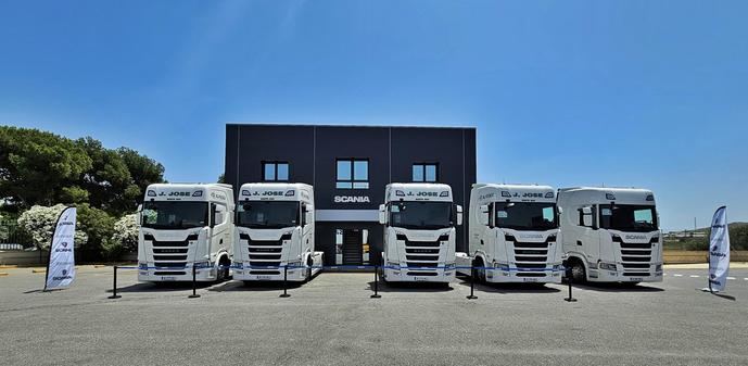 Logística Alfeser amplía su flota con 15 tractoras Scania Super S500