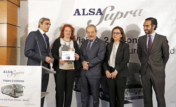 ALSA conmemora el viajero dos millones del servicio Clase Supra Asturias-Madrid