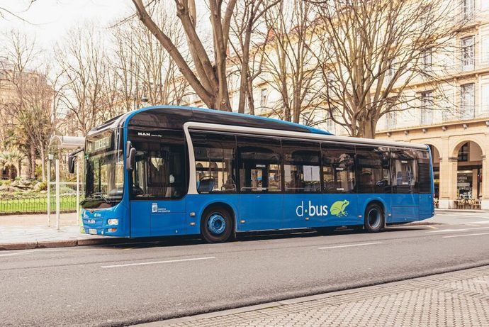 Dbus adapta sus líneas para garantizar la movilidad durante el Antiguo