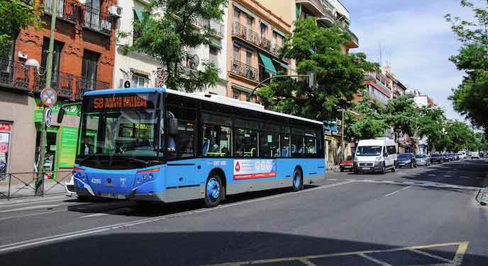 Los autobuses alternativos a la Línea 1 de Metro de Madrid, a pleno rendimiento