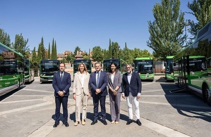 Avanza la sostenibilidad en el transporte público de Pozuelo con autobuses híbridos