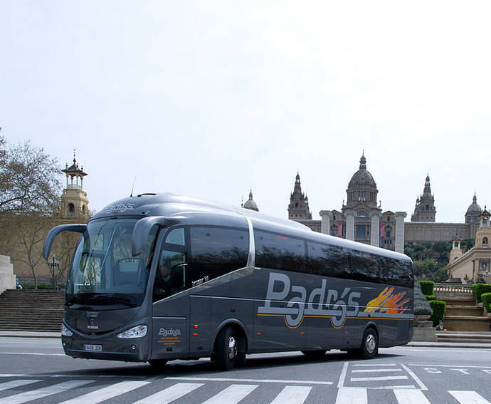 Un vehículo de Autocares Padrós.