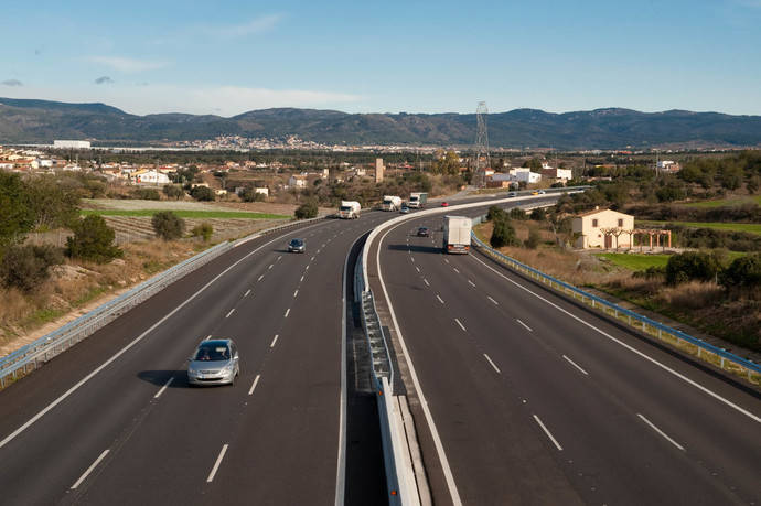 Fomento impulsa renovación concesiones de autobuses de competencia estatal