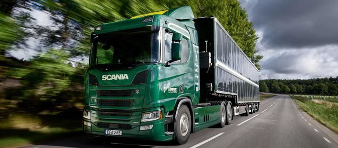 Scania comienza sus pruebas con un camión con paneles solares
