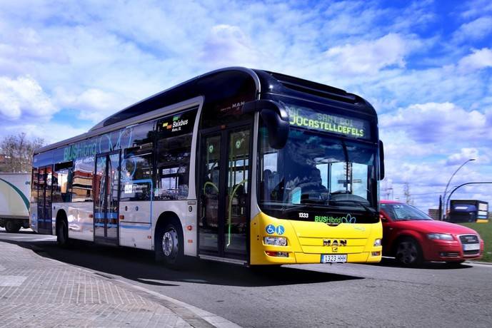 Baixbus acerca el bus nocturno a los hogares