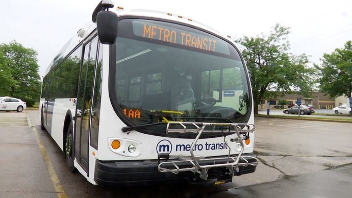 Biden destaca los autobuses eléctricos en Wisconsin