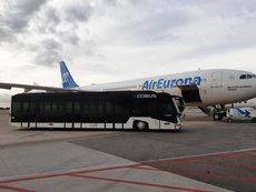 Groundforce opera un bús eléctrico en el aeropuerto de Barcelona