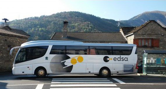 Uno de los autocares que cubre la línea entre Pamplona y Eibar.