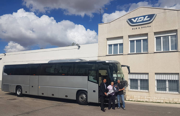 VDL entrega su primer autocar en Cataluña a la empresa Ripollet Autocars