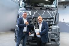 MTB GmbH recibe el primero de los exclusivos Mercedes-Benz Arocs Extendent